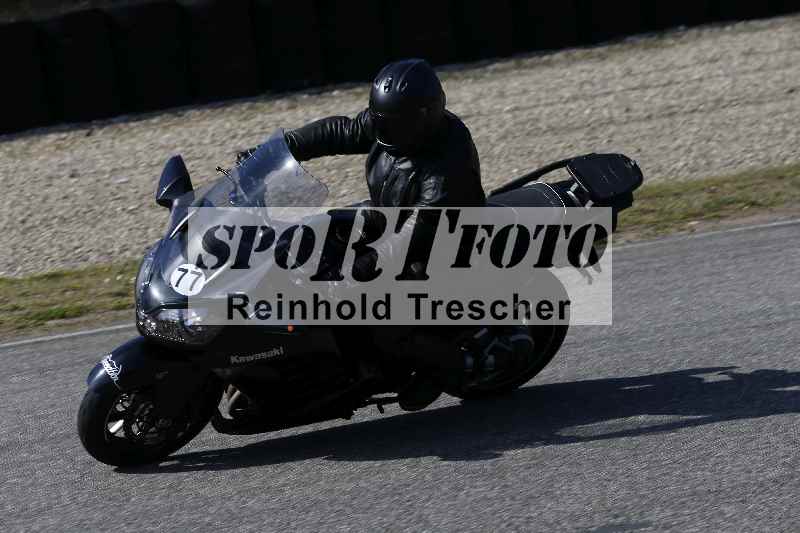 /01 02.04.2026 MAZ ADR/Gruppe gelb Gruppe gruen/77